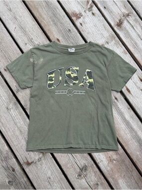 Green USA camo graphic baby tee with camouflage pattern